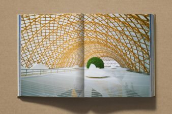 Shigeru Ban. Complete Works 1985–Today (XXL) - Image 5